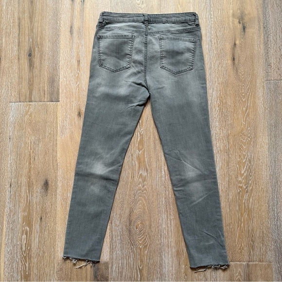 Revamped Skinny Jeans Grey Denim - Size 7 - Picture 10 of 12